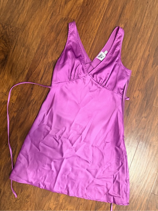 Princess Polly Dresses & Skirts - Princess Polly Fuchsia Mini Dress